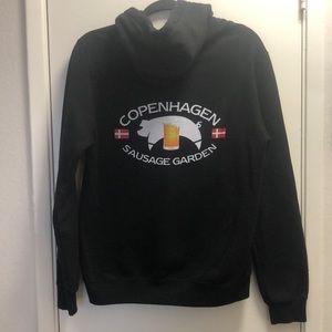 Sausage garden hoody